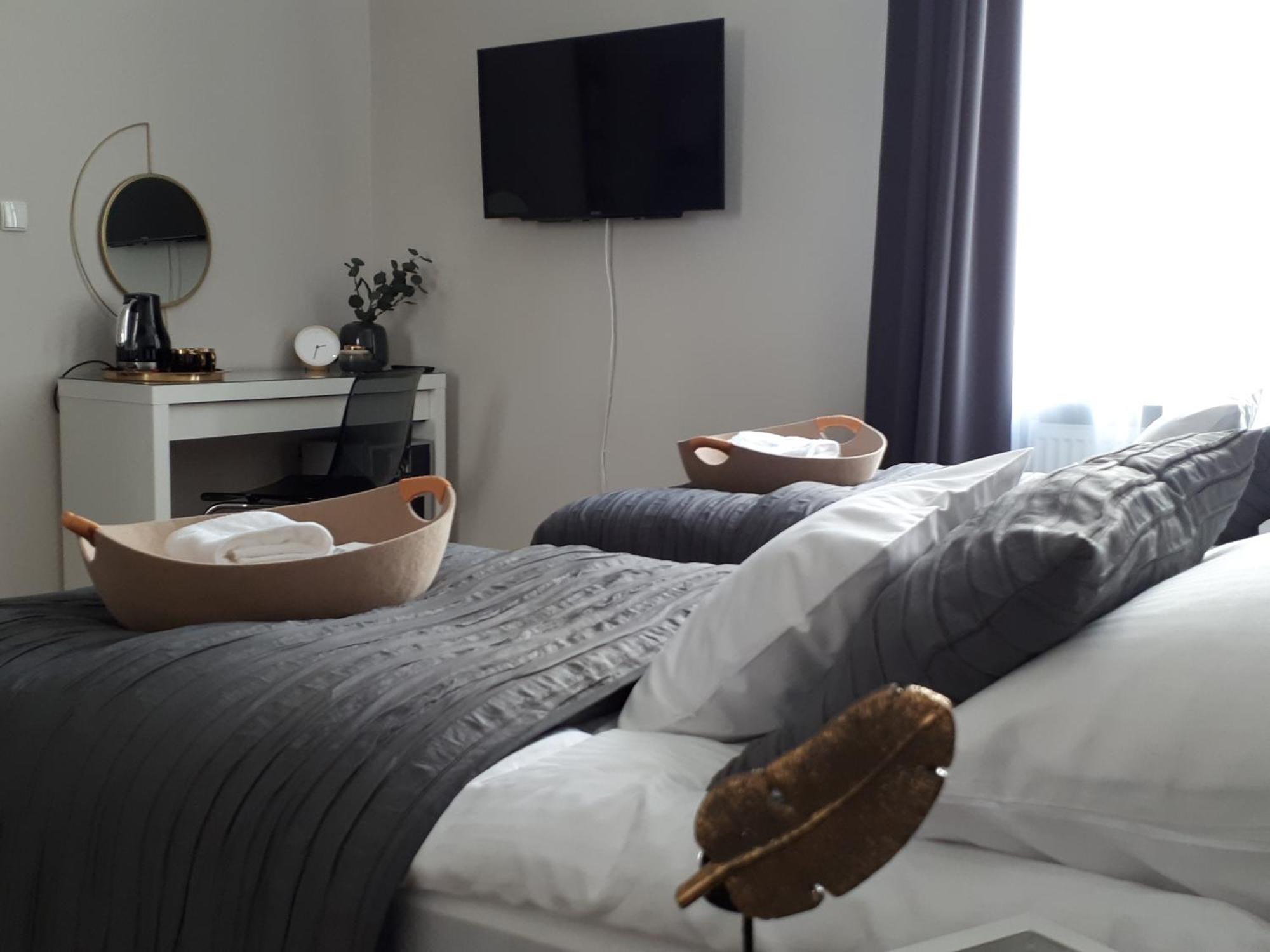 Marzec Apartamenty Gniezno Camera foto