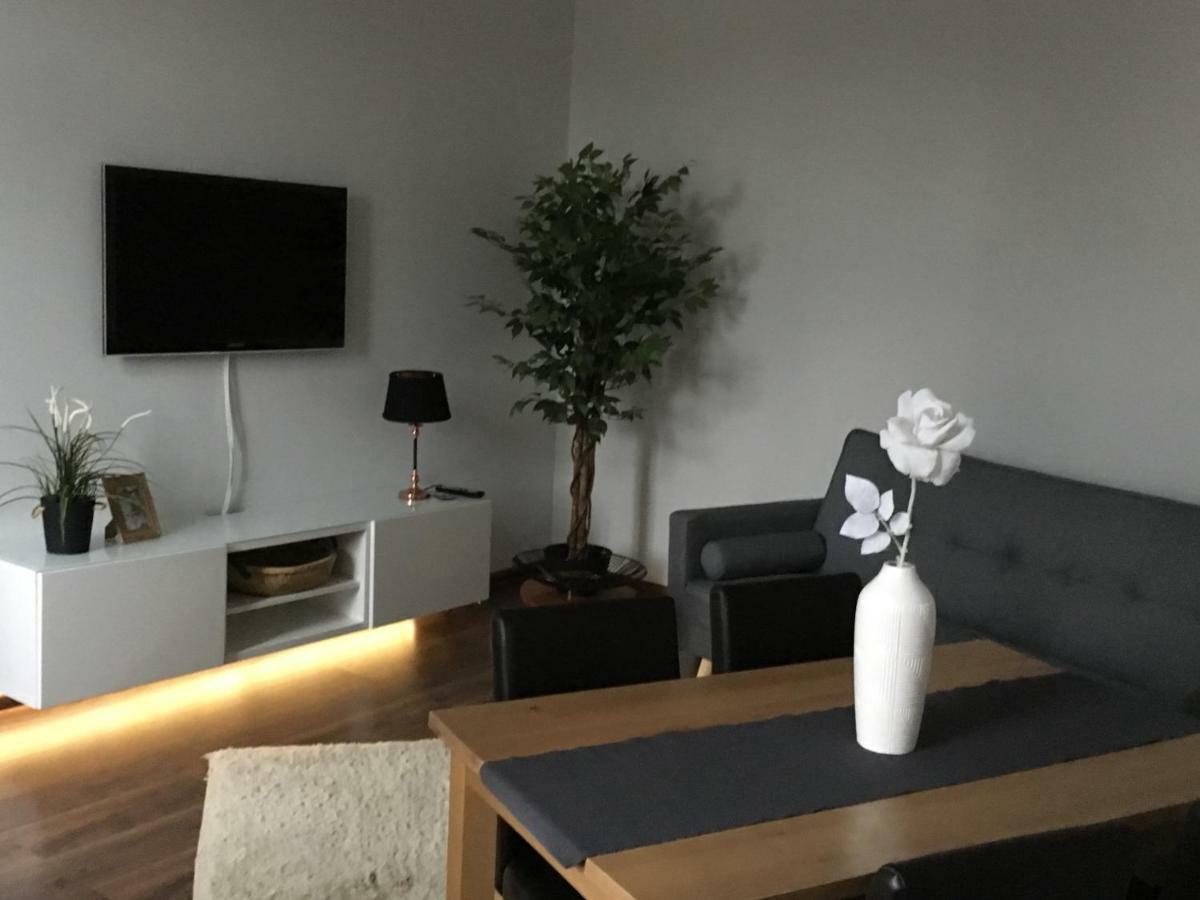 Marzec Apartamenty Gniezno Esterno foto