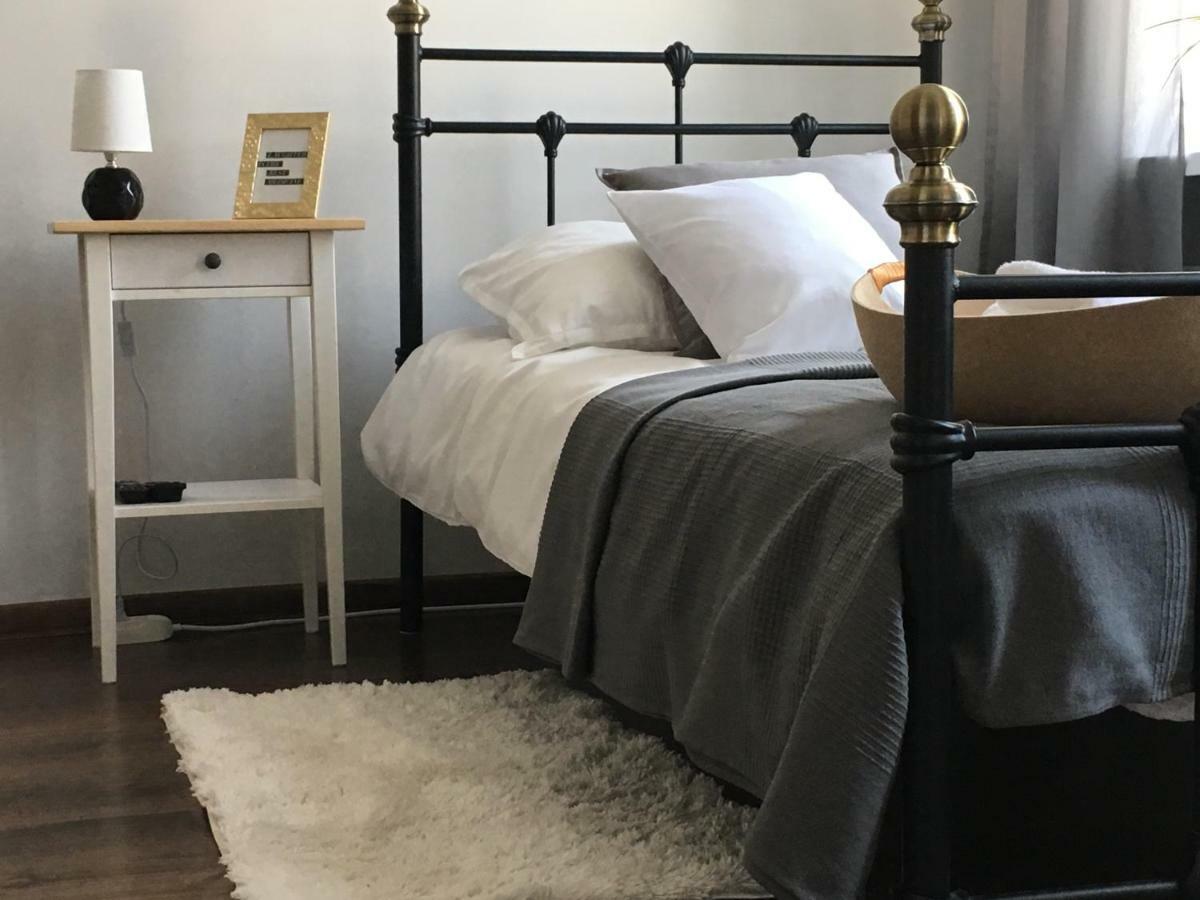 Marzec Apartamenty Gniezno Esterno foto