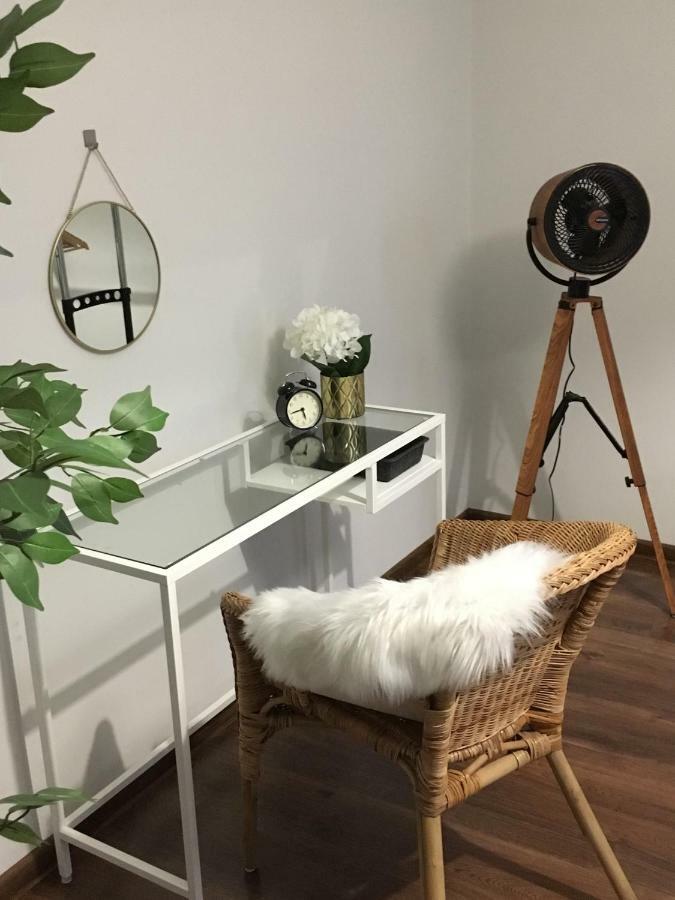 Marzec Apartamenty Gniezno Esterno foto