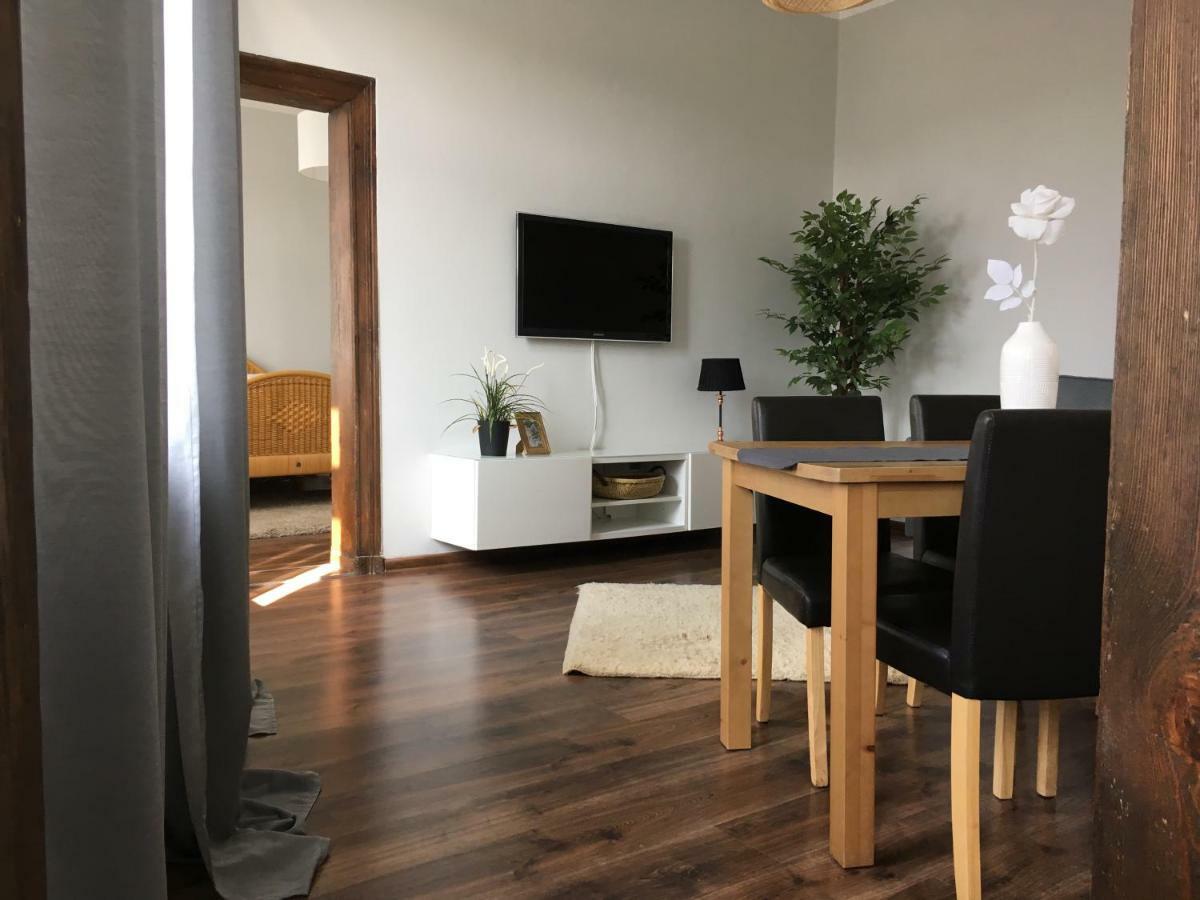 Marzec Apartamenty Gniezno Esterno foto