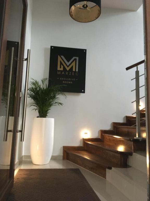 Marzec Apartamenty Gniezno Esterno foto